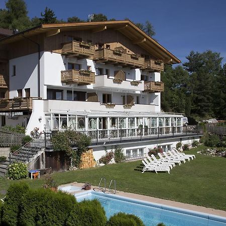 Naturhotel Edelweiss Terenten Exteriör bild